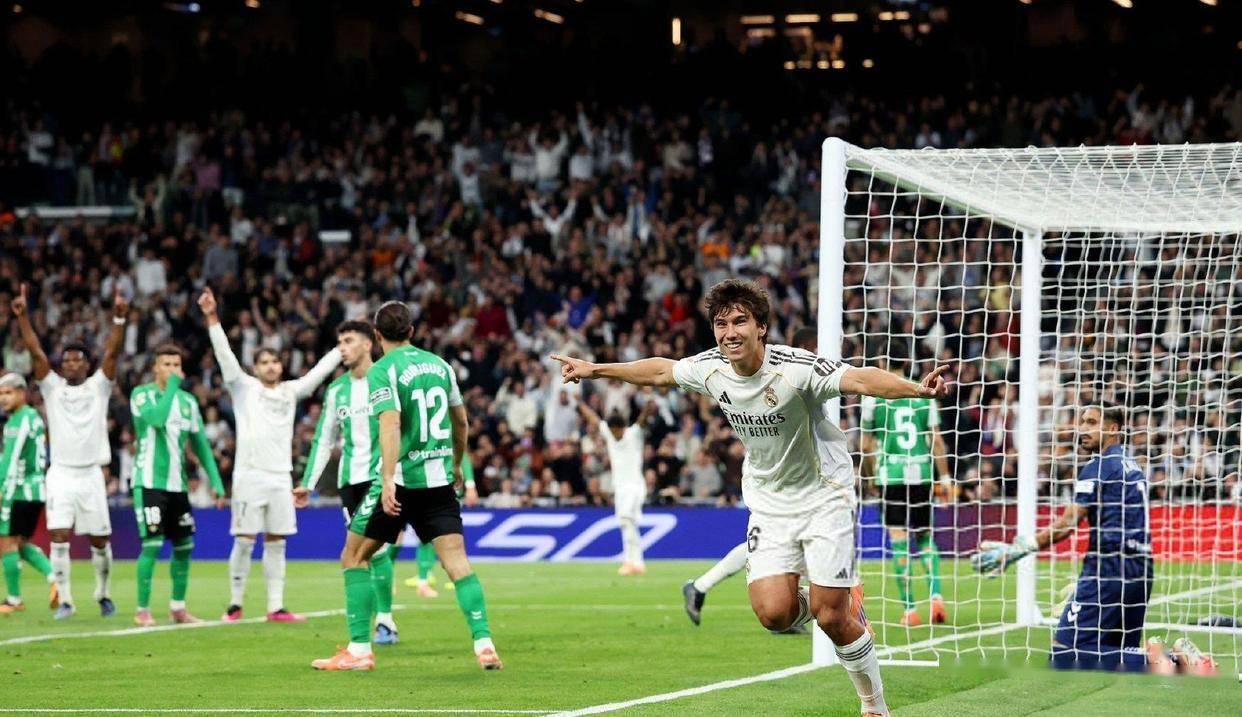 一场5-1大胜,皇马大爆发,21岁小将闪耀西甲,一人缺席太尴尬